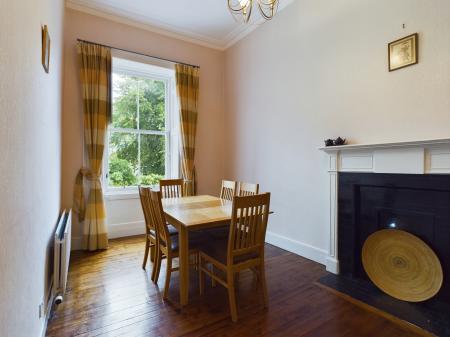 3 bedroom Duplex to let in Lynedoch Place, West End, Edinburgh, EH3