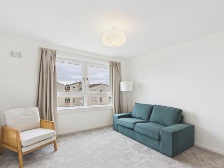 2 bedroom Flat to let in West Court, Ravelston House Park, Ravelston, Edinburgh, EH4