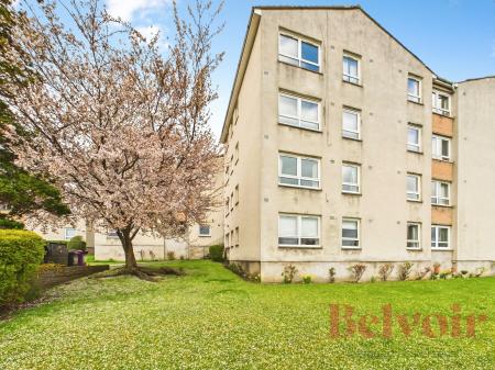 2 bedroom Flat to let in West Court, Ravelston House Park, Ravelston, Edinburgh, EH4