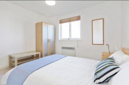 1 bedroom Flat to let in Broughton Road, Broughton, Edinburgh, EH7