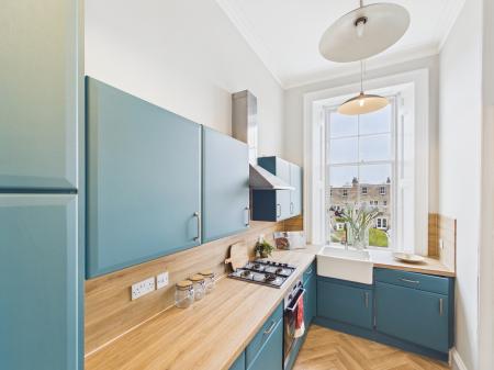2 bedroom Flat for sale in Murrayfield Avenue, Murrayfield, Edinburgh, EH12