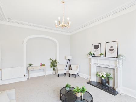 2 bedroom Flat for sale in Murrayfield Avenue, Murrayfield, Edinburgh, EH12