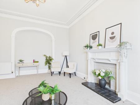 2 bedroom Flat for sale in Murrayfield Avenue, Murrayfield, Edinburgh, EH12