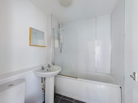 2 bedroom Flat to let in Leven Street, Tollcross, Tollcross, Edinburgh, EH3