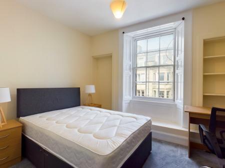 2 bedroom Flat to let in Leven Street, Tollcross, Tollcross, Edinburgh, EH3