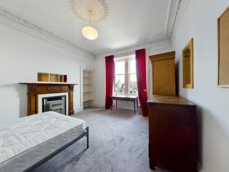 4 bedroom Flat to let in Roseneath Place, Marchmont, Edinburgh, EH9