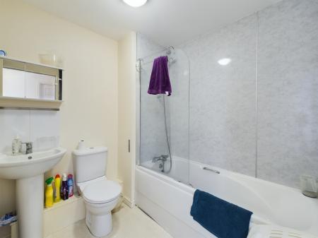 2 bedroom Flat to let in Slateford Gait, Slateford, Edinburgh, EH11