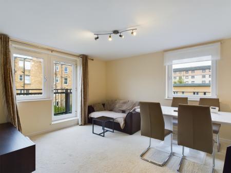 2 bedroom Flat to let in Slateford Gait, Slateford, Edinburgh, EH11