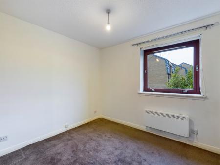 2 bedroom Flat to let in Guardianswood, Ellersly Road, Murrayfield, Edinburgh, EH12