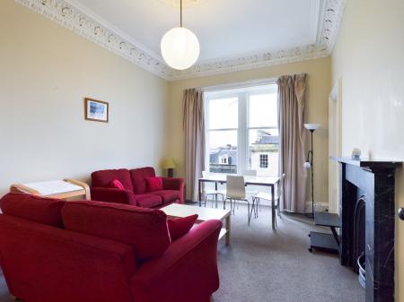 4 bedroom Flat to let in East Claremont Street, New Town, Edinburgh, EH7
