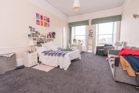 5 bedroom Flat to let in East Claremont Street, New Town, Edinburgh, EH7