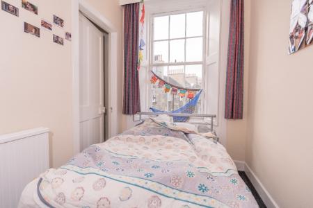 5 bedroom Flat to let in East Claremont Street, New Town, Edinburgh, EH7