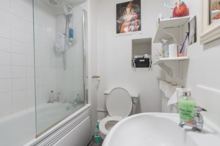 5 bedroom Flat to let in East Claremont Street, New Town, Edinburgh, EH7