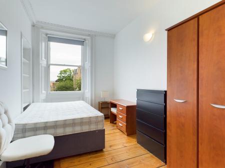 4 bedroom Flat to let in East Preston Street, Newington, Edinburgh, EH8