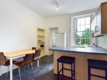 4 bedroom Flat to let in East Preston Street, Newington, Edinburgh, EH8