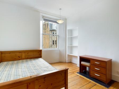 4 bedroom Flat to let in East Preston Street, Newington, Edinburgh, EH8