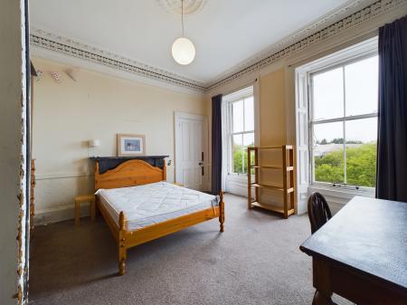 4 bedroom Flat to let in Brandon Terrace, New Town, Edinburgh, EH3