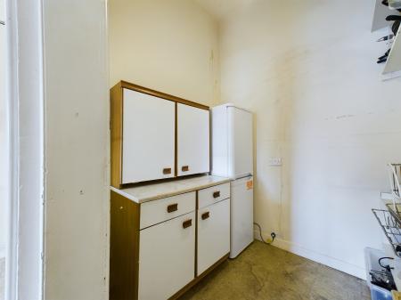 4 bedroom Flat to let in Brandon Terrace, New Town, Edinburgh, EH3