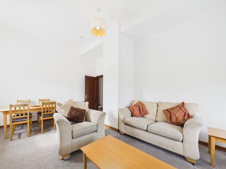 2 bedroom Flat to let in Johns Place, Leith Links, Edinburgh, EH6
