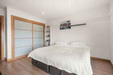 4 bedroom Flat for sale in Western Harbour Way, Newhaven, Edinburgh, EH6