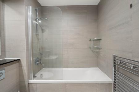 4 bedroom Flat for sale in Western Harbour Way, Newhaven, Edinburgh, EH6