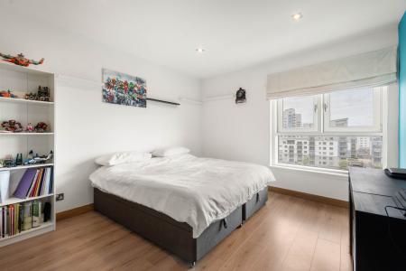 4 bedroom Flat for sale in Western Harbour Way, Newhaven, Edinburgh, EH6