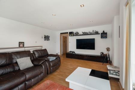 4 bedroom Flat for sale in Western Harbour Way, Newhaven, Edinburgh, EH6