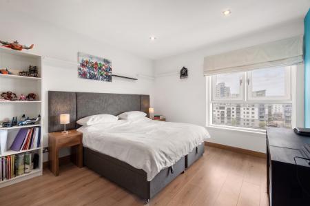4 bedroom Flat for sale in Western Harbour Way, Newhaven, Edinburgh, EH6