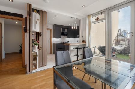 4 bedroom Flat for sale in Western Harbour Way, Newhaven, Edinburgh, EH6