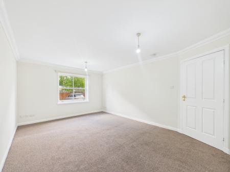 2 bedroom Flat to let in Murano Place, Leith, Edinburgh, EH7