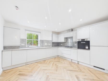 2 bedroom Flat to let in Murano Place, Leith, Edinburgh, EH7