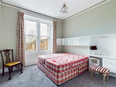 2 bedroom Flat to let in Westhall Gardens, Bruntsfield, Edinburgh, EH10