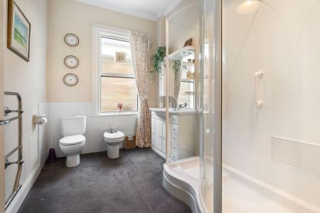 2 bedroom Flat for sale in Flat 2, Manderlea, 35 Links Road, Lundin Links