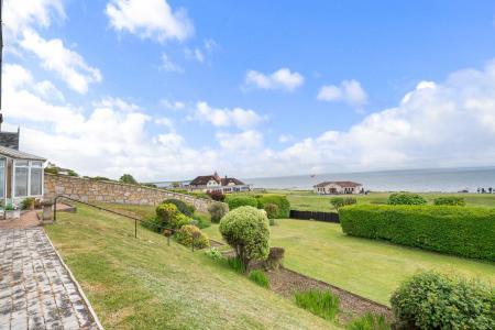 2 bedroom Flat for sale in Flat 2, Manderlea, 35 Links Road, Lundin Links