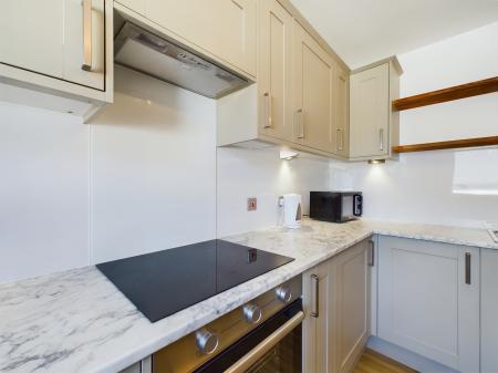 2 bedroom Flat to let in Old Tolbooth Wynd, Old Town, Edinburgh, EH8