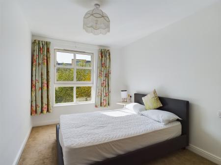 2 bedroom Flat to let in Old Tolbooth Wynd, Old Town, Edinburgh, EH8