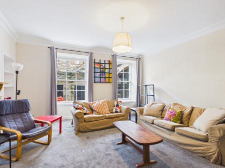 5 bedroom Flat to let in London Street, New Town, Edinburgh, EH3