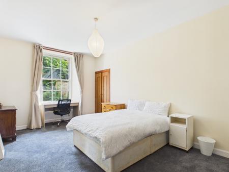 5 bedroom Flat to let in London Street, New Town, Edinburgh, EH3