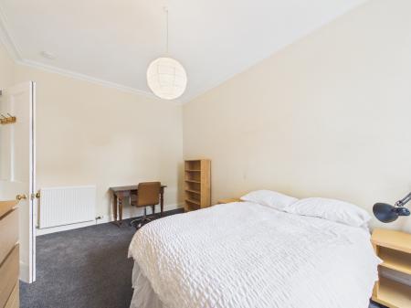 3 bedroom Flat to let in Rankeillor Street, Newington, Edinburgh, EH8