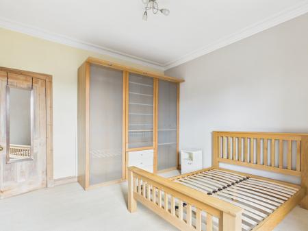 1 bedroom Flat to let in Shandon Place, Edinburgh, EH11