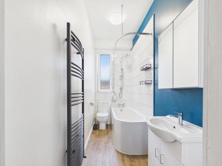 1 bedroom Flat to let in Shandon Place, Edinburgh, EH11