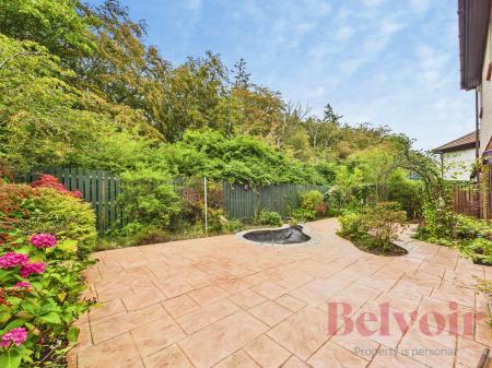 5 bedroom Detached house to let in Auchingane, Fairmilehead, Edinburgh, EH10