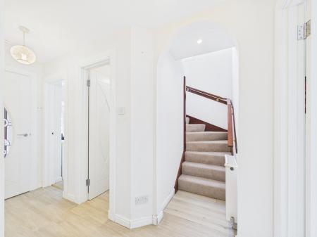 5 bedroom Detached house to let in Auchingane, Fairmilehead, Edinburgh, EH10