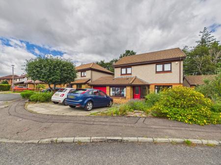 5 bedroom Detached house to let in Auchingane, Fairmilehead, Edinburgh, EH10
