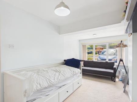 5 bedroom Detached house to let in Auchingane, Fairmilehead, Edinburgh, EH10