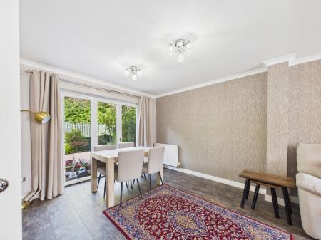 5 bedroom Detached house to let in Auchingane, Fairmilehead, Edinburgh, EH10