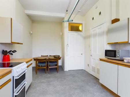 1 bedroom Flat to let in Comely Bank Street, Comely Bank, Edinburgh, EH4