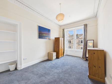 6 bedroom Flat to let in Polwarth Gardens, Polwarth, Edinburgh, EH11