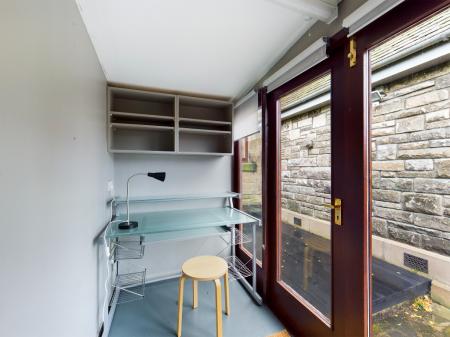 2 bedroom Semi-detached house to let in Polwarth Terrace, Polwarth, Edinburgh, EH11