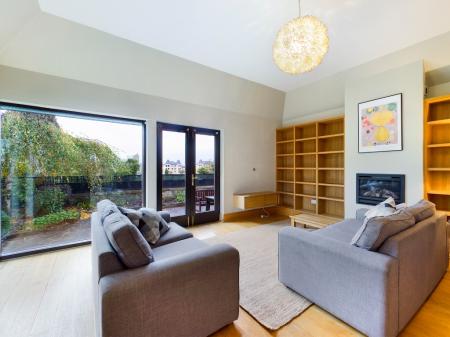 2 bedroom Semi-detached house to let in Polwarth Terrace, Polwarth, Edinburgh, EH11